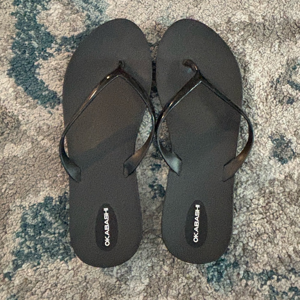 Okabashi Women's Black Flip Flops